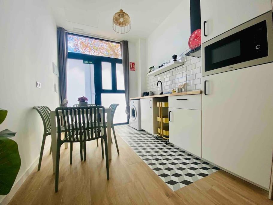 Nice & Cozy Flat Close The Beach 발렌시아 외부 사진